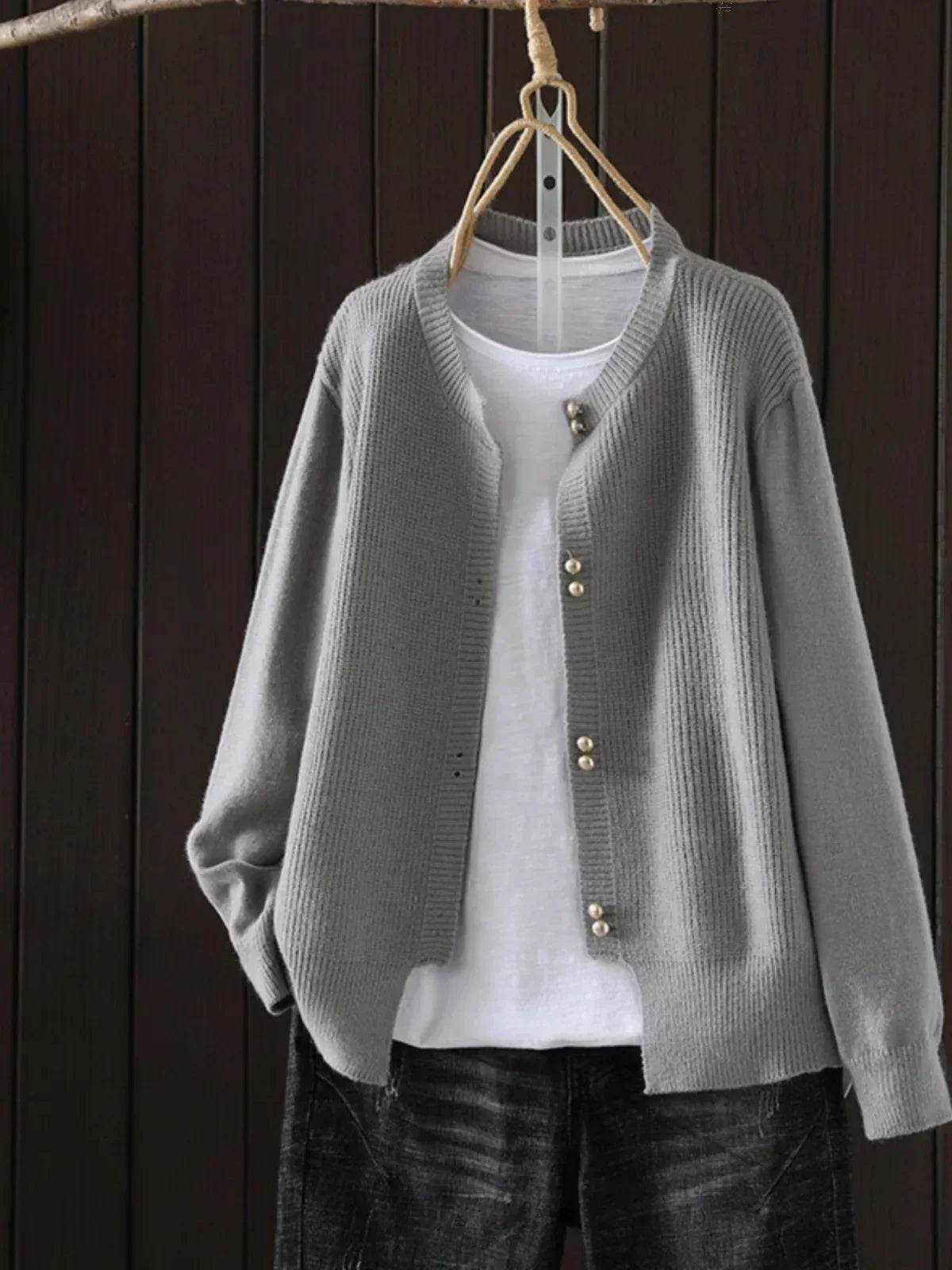 Auri | Comfortable Everyday Cardigan