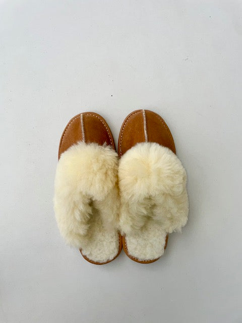 Amelia | Wool & Suede Sheepskin Slippers – Beige