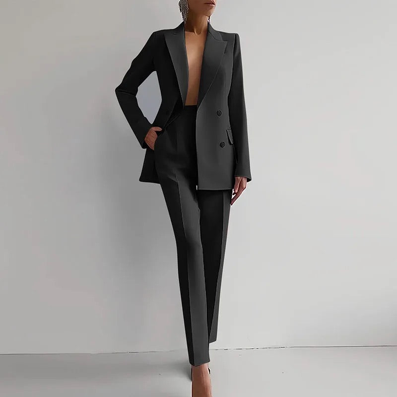 Boutique Eliza™ | Women’s Slim Fit Tailored Cigarette Pantsuit